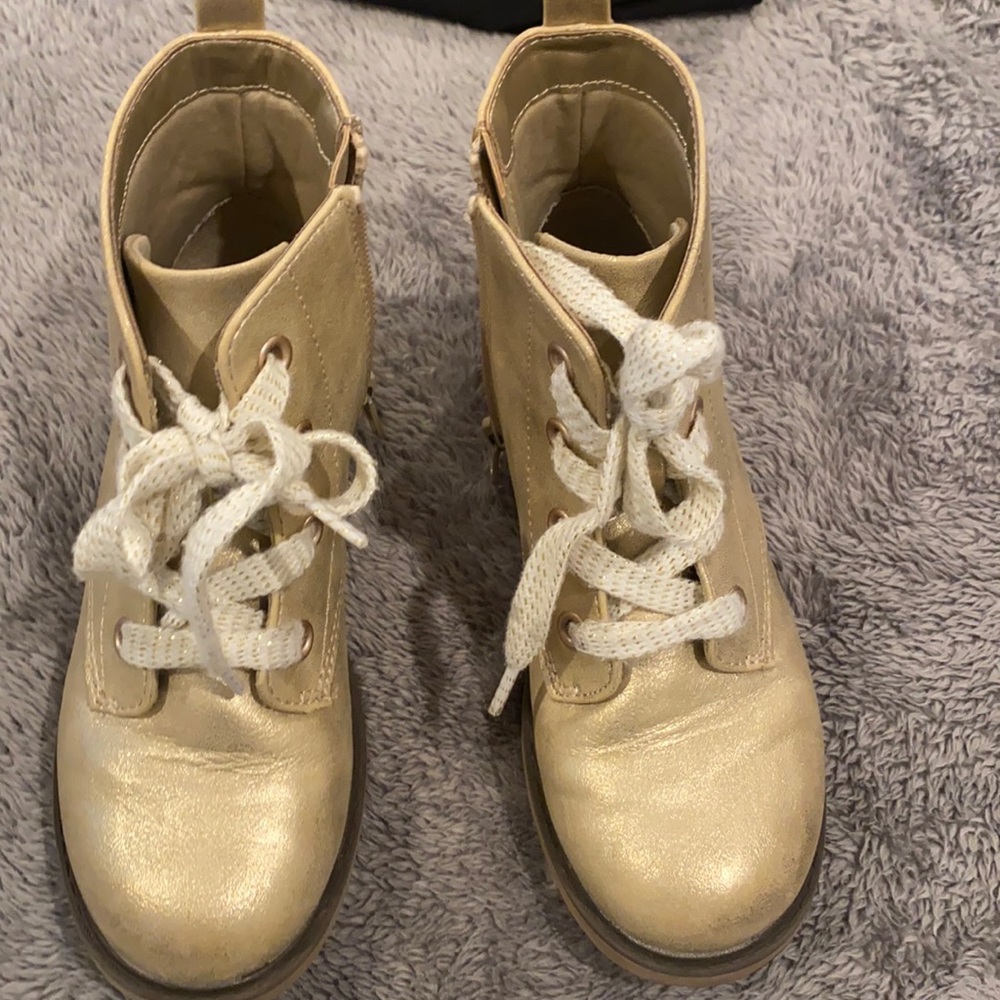 Size 12 Cat & Jack
